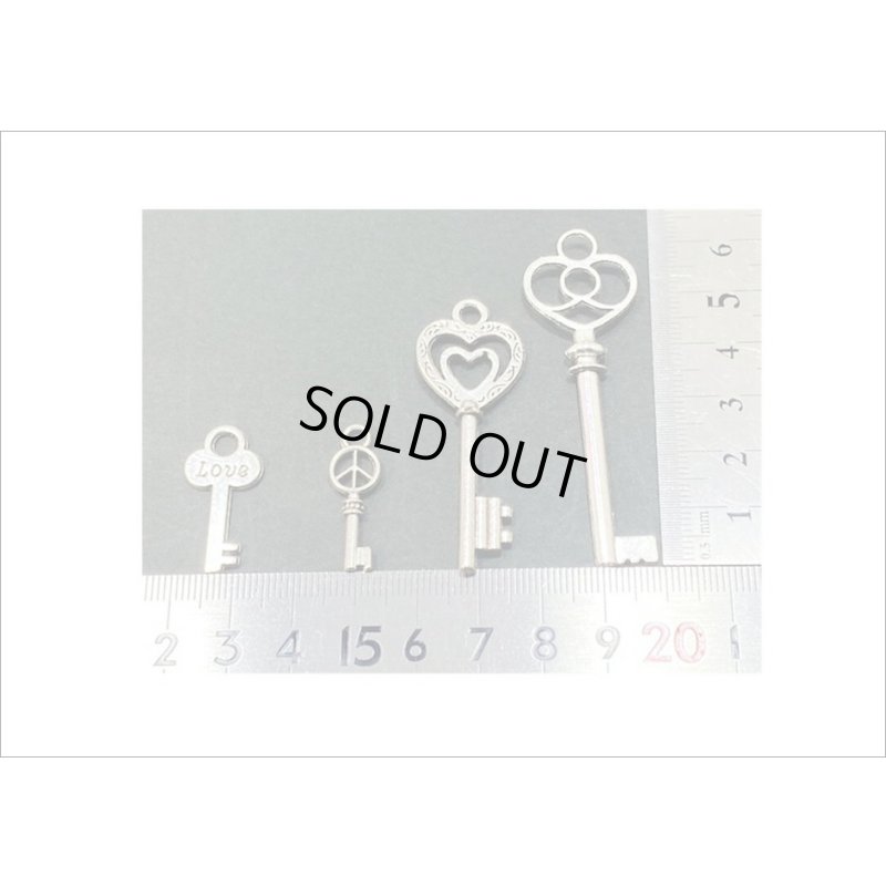 画像6: チャームセット＊アンティークキー＊10枚＊シルバー