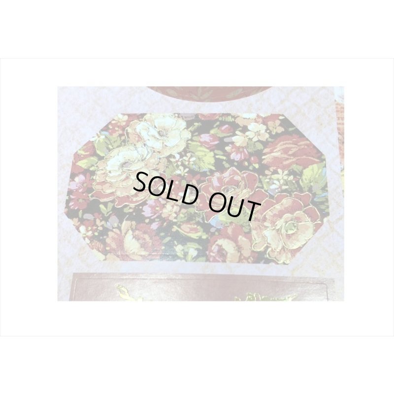 画像5: レッド＊正方形のシールブック＊金箔入りダイカットシール付き＊20枚＊海外製