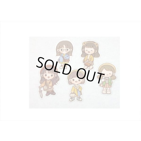 画像3: 7色の女の子＊イエロー＊防水＊PET＊ダイカットシール＊40枚＊海外製 (3)