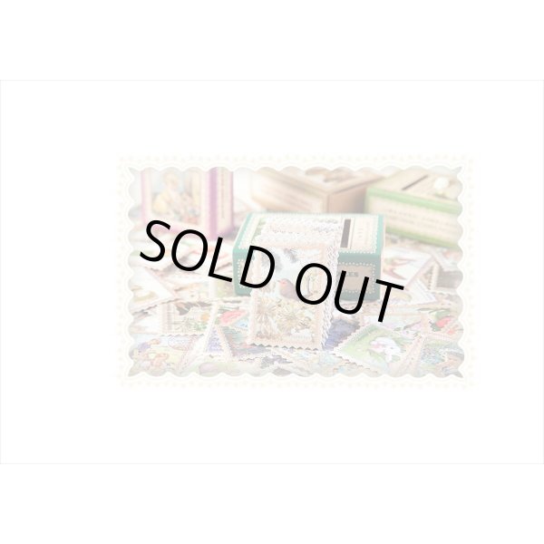 画像16: 小さなポスト＊切手型シール＊少女＊100枚＊箱入り＊海外製 (16)